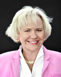 Headshot of Leah Binder
