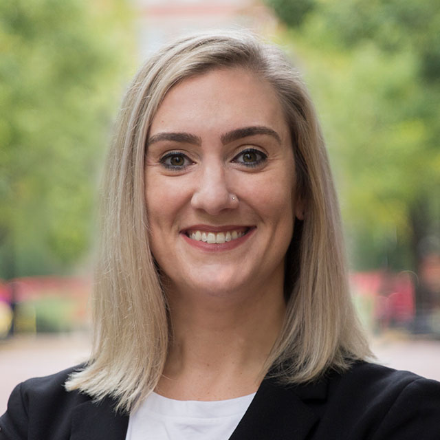 Headshot of Lisa Puett