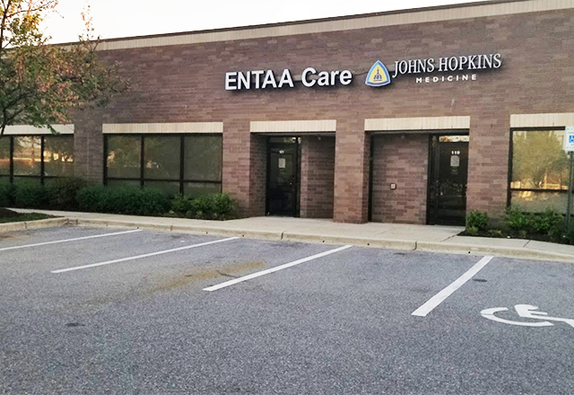 Front entrance of ENTAA Care in Glen Burnie with parking directly in front of suite.