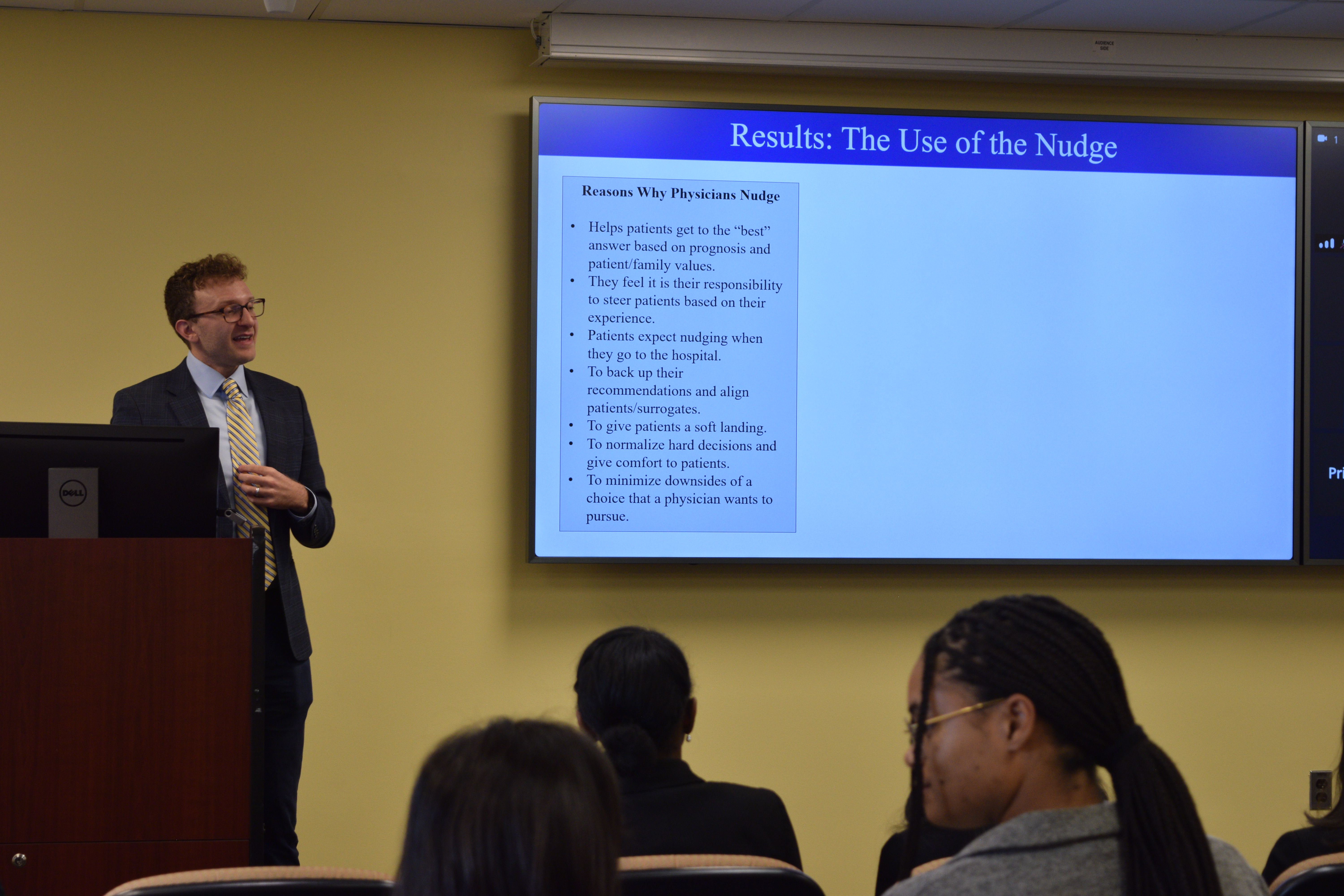 Derek Soled presents at 2024 Housestaff Research Awards.