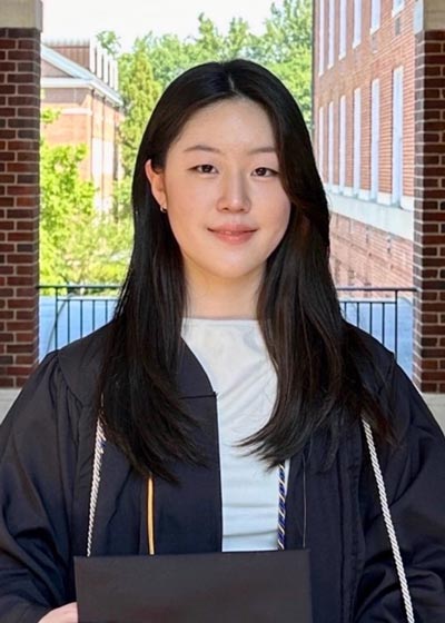 Seungyeon Julie Lee