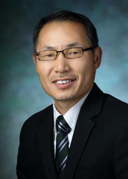 Dong Lee