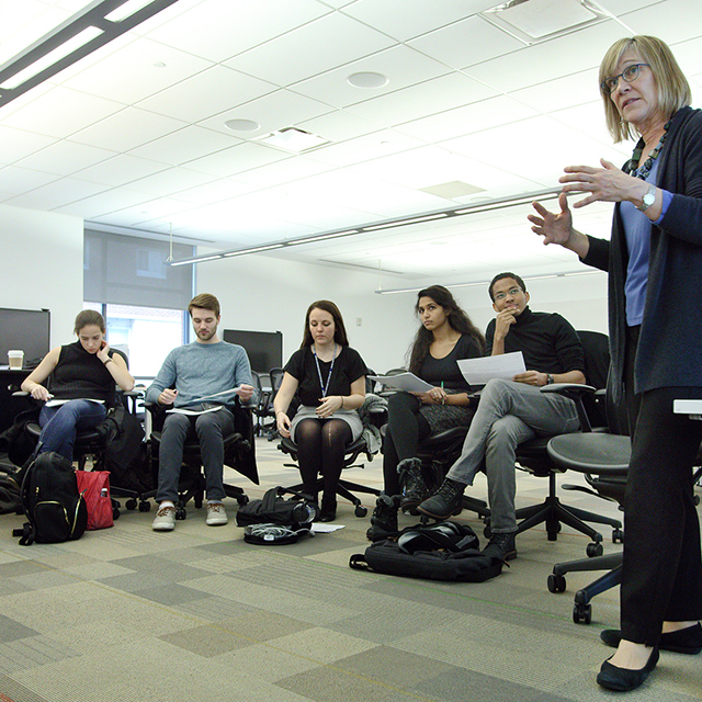 Jennifer Haythornthwaite teaches the pain management course that’s required for first-year students in the Johns Hopkins University School of Medicine