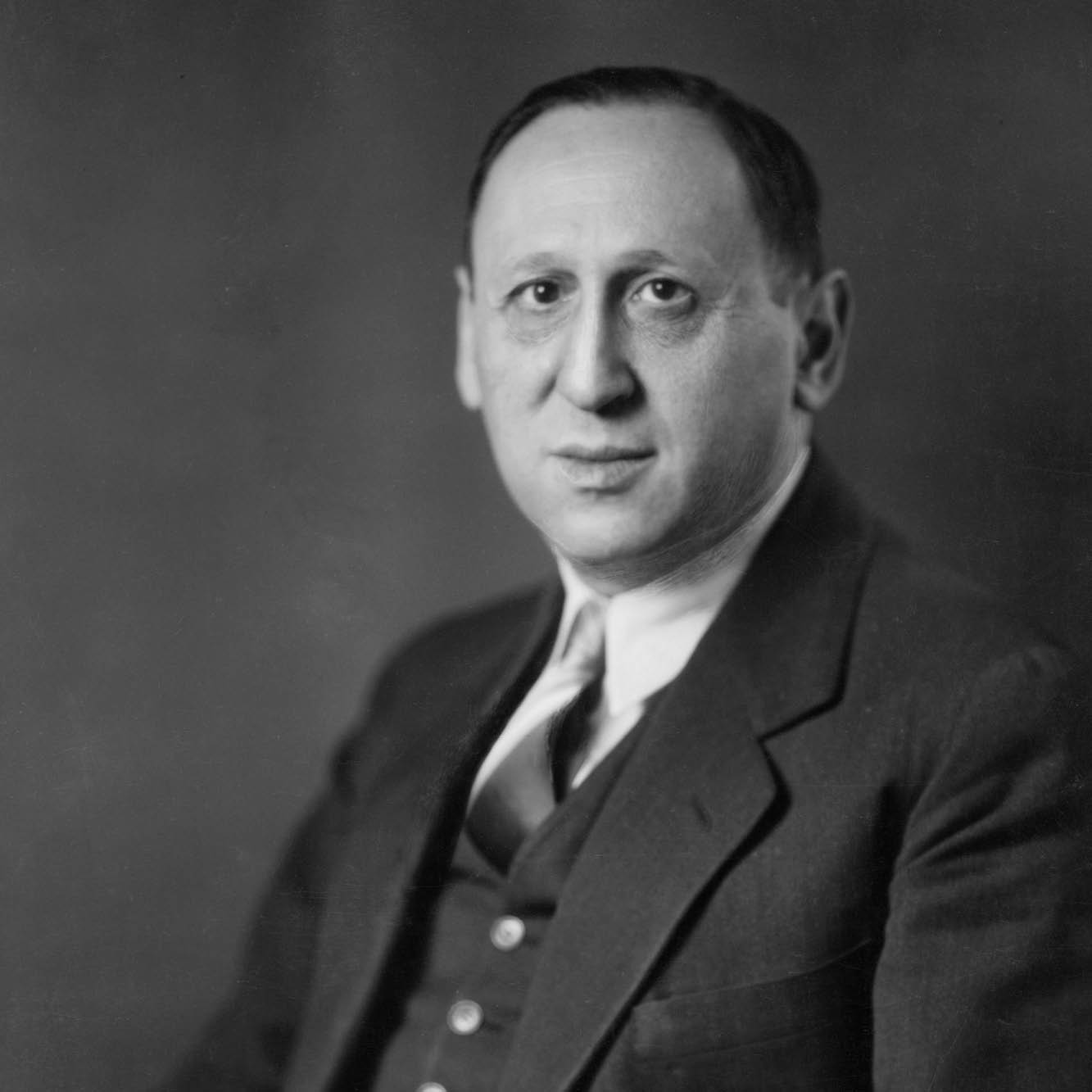 A photo shows Leo Kanner. 