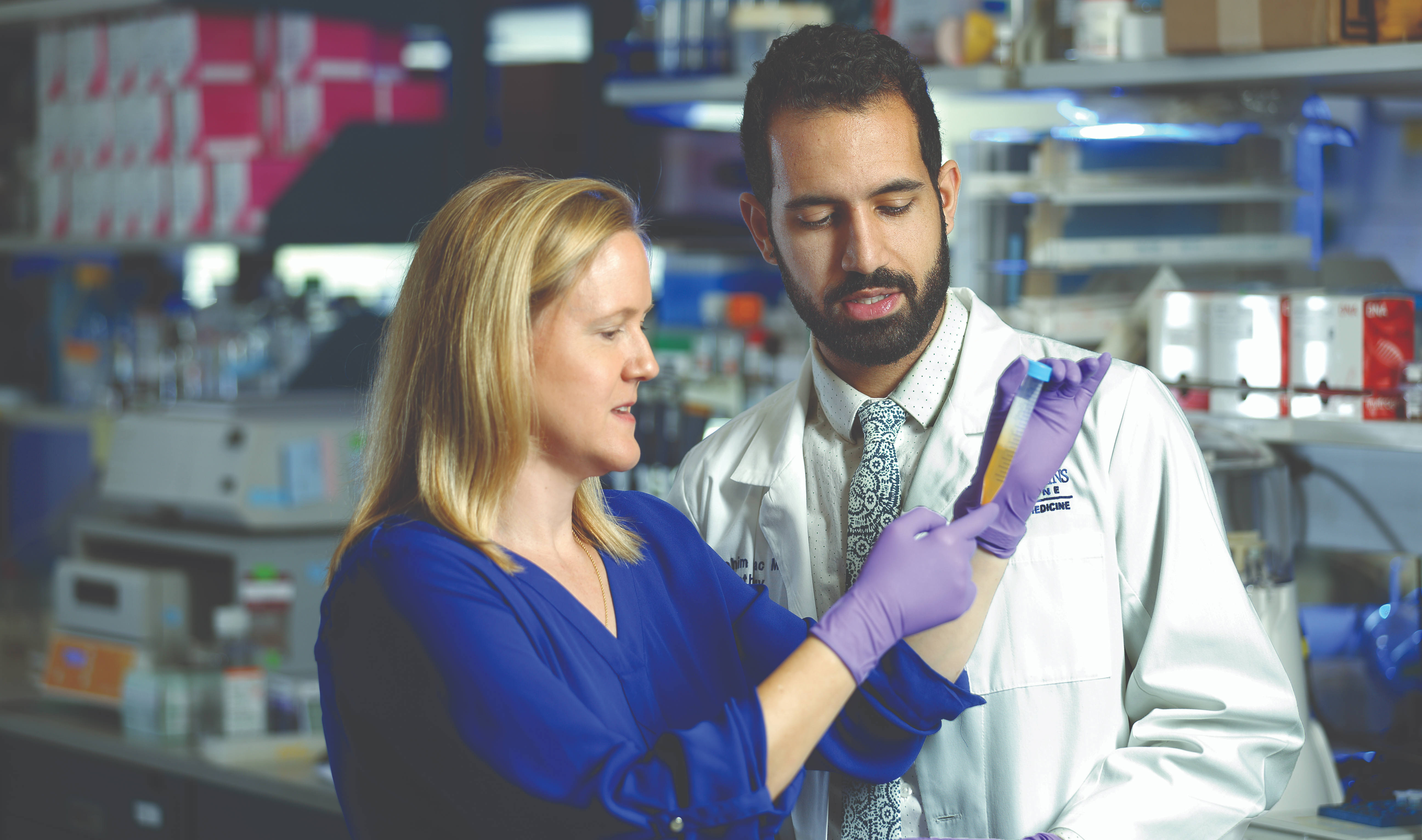 Drs. Karen Sfanos and Kassiri in the lab