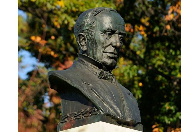 johns hopkins statue