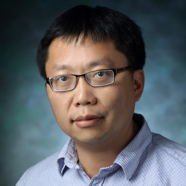 A photo shows Feng Quan-Zhou
