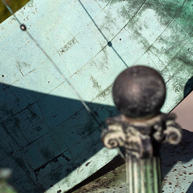 Photo of curved sundial