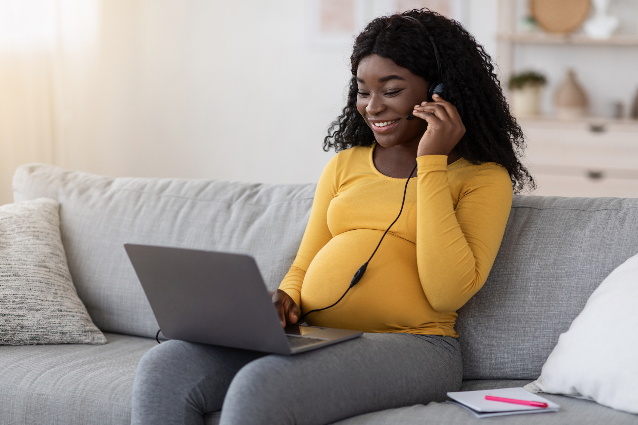 The Johns Hopkins Understanding Birth e-class is a traditional childbirth 101 course gone virtual.