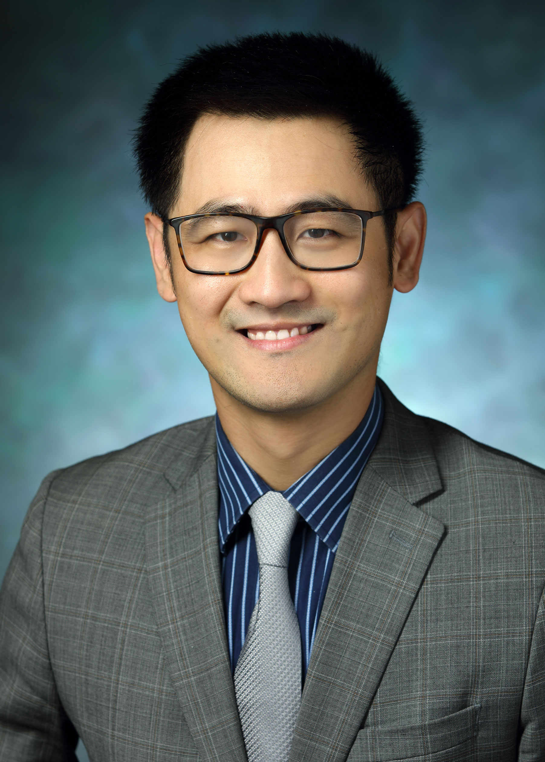 Dr. Ji Yi