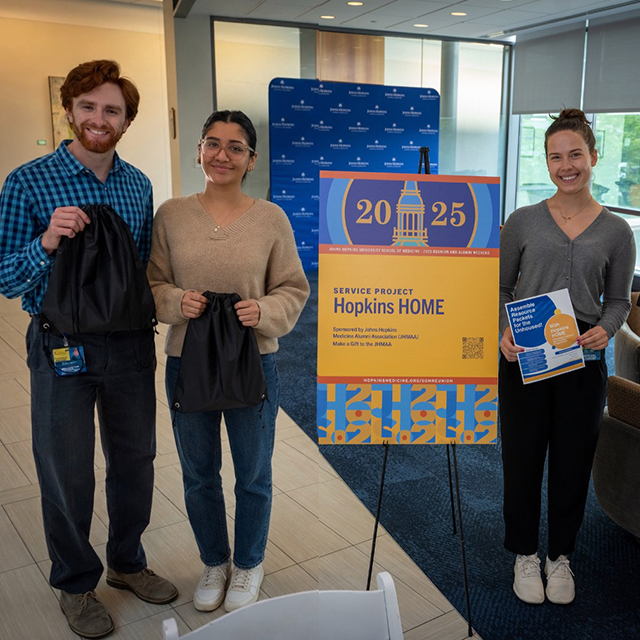 School of Medicine students volunteering