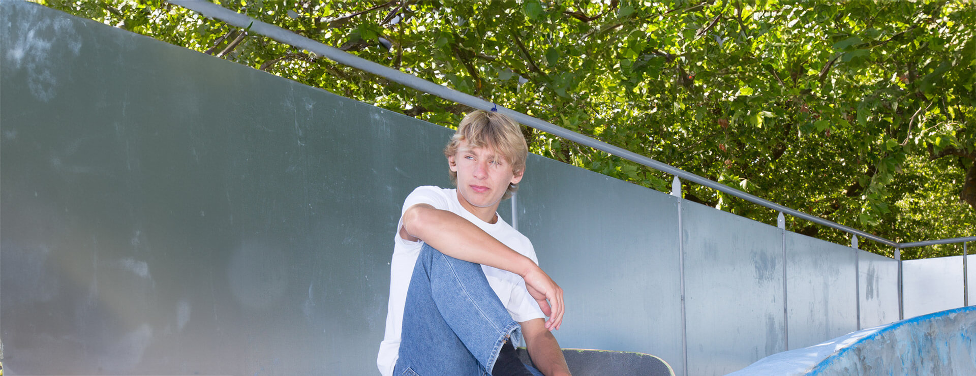 teen boy considers pectus excavatum treatment