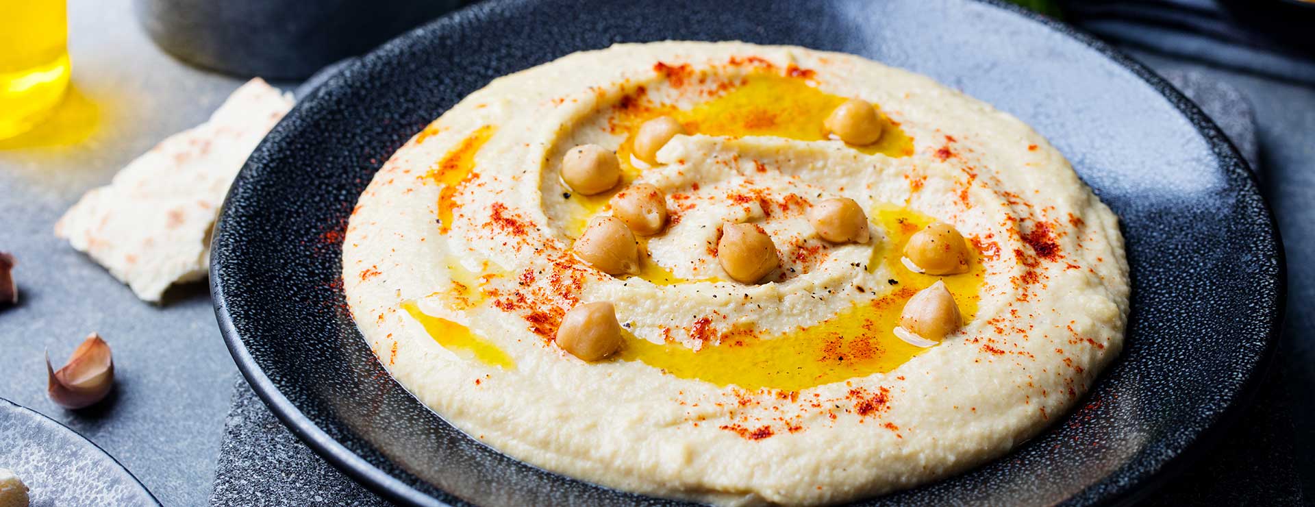 plate of hummus