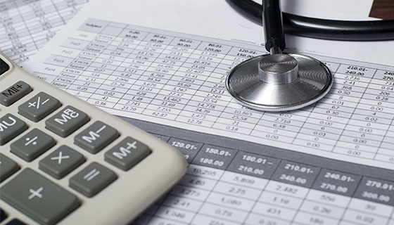 medical bill and calculator
