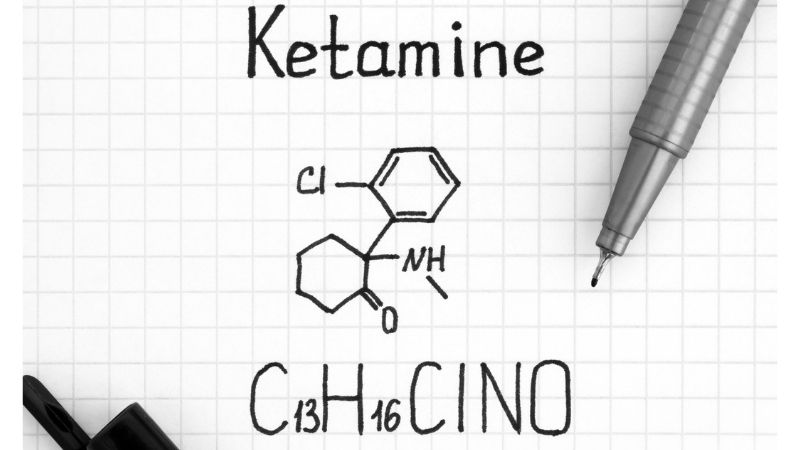 800 Ketamine_Chemical_Formula_GettyImages-1160836822