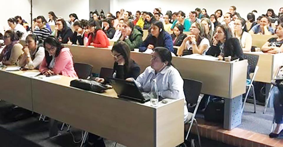 Lecture hall of attendees.