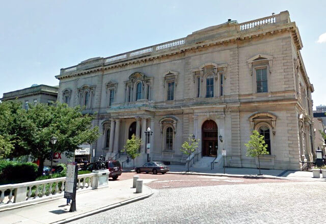 Exterior shot of the Peabody clinic building.