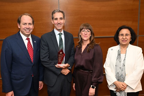 Aaron Milstone and Danielle Koontz accept Joint Commission Quality and Safety Award