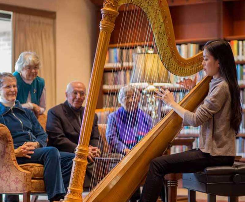 Peggy Huang Harpist