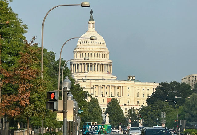 Picture of the Capitol Building.