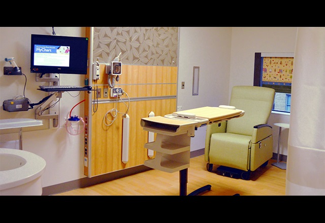 Image of the inpatient examination room at The Johns Hopkins Hospital