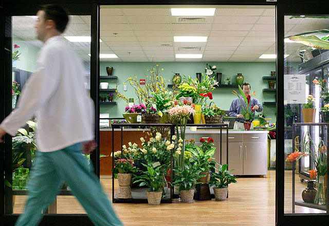 the exterior of the flower shop at The Johns Hopkins Hospital