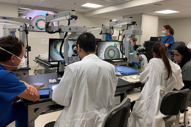 Medical students performing research at Wilmer Eye Institute