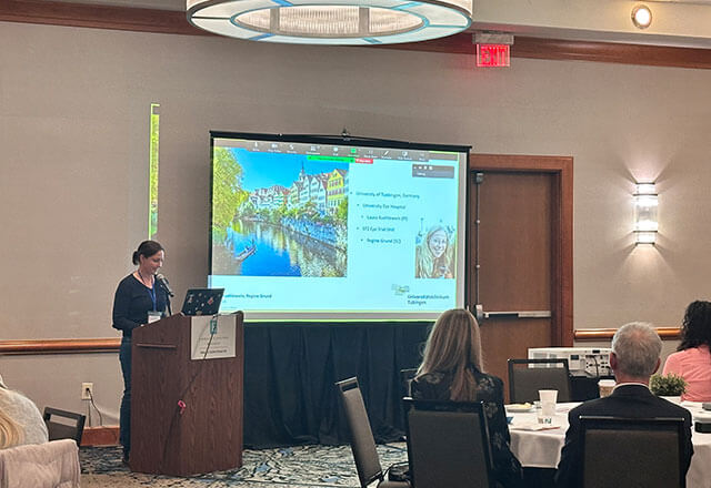 Laura Kuehlewein from University of Tubingen, Germany presenting at the conference. 