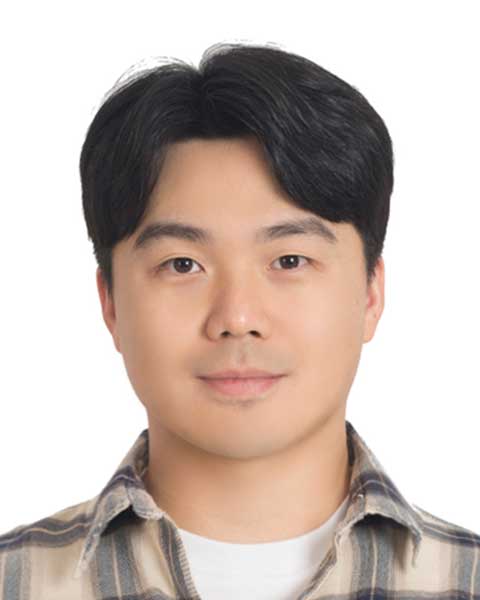 Yeachan Lee