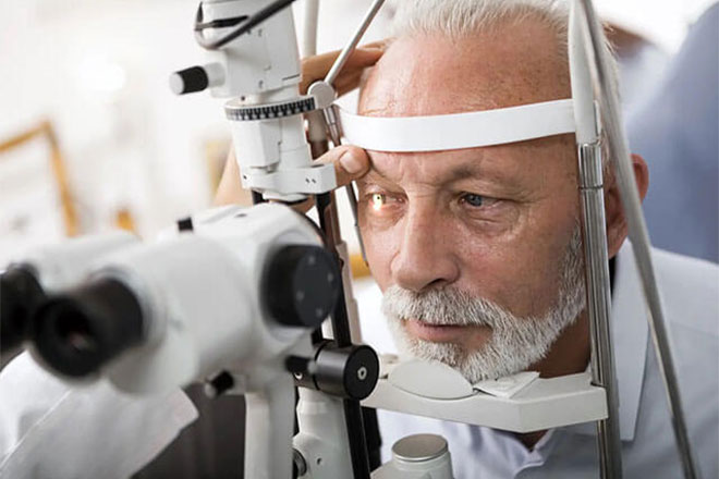 An eye exam for Glaucoma on an older patient