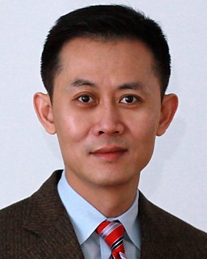 Headshot of Qian-Li Xue